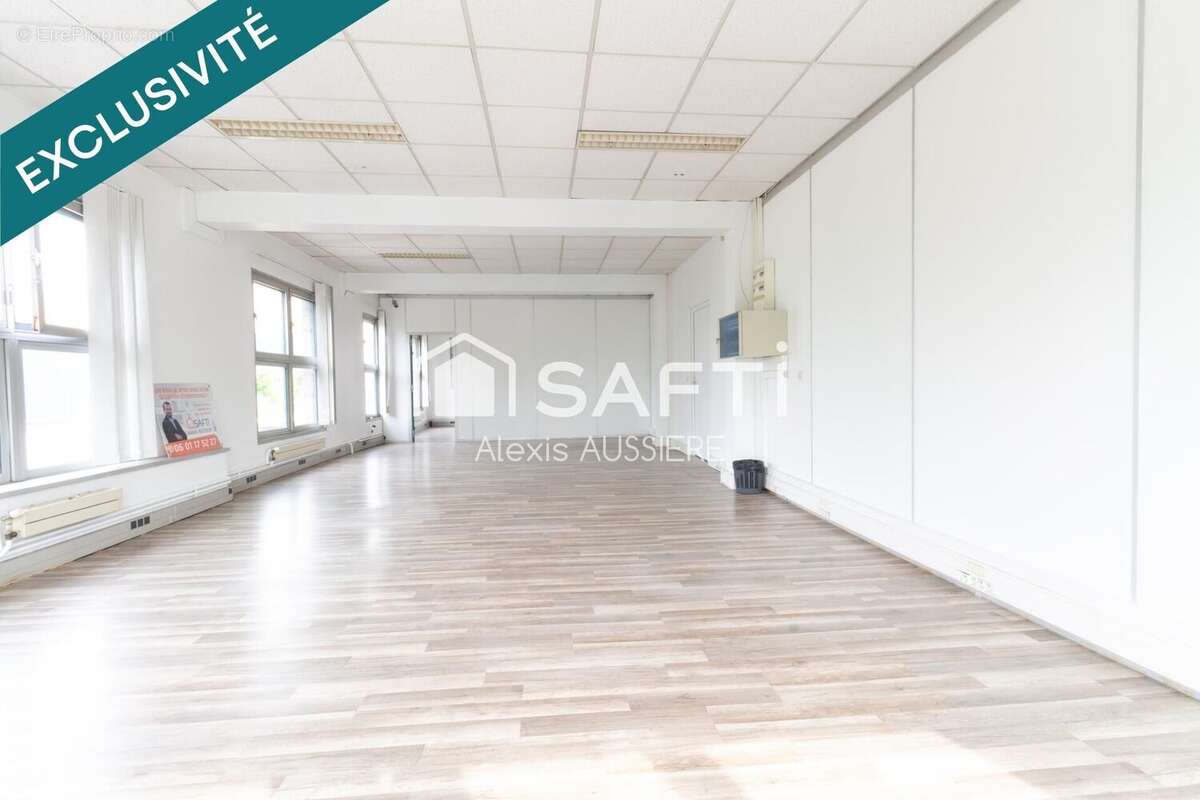 Photo 2 - Commerce à VILLIERS-SUR-MARNE