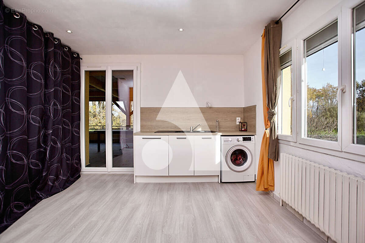 Maison à POUILLY-LE-MONIAL