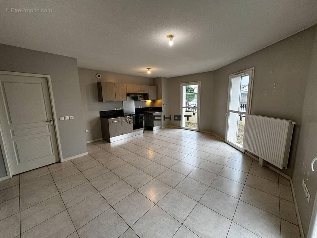 Appartement à VILLENAVE-D&#039;ORNON