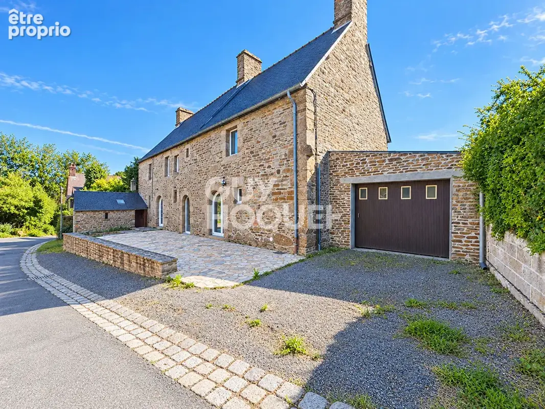 Photo Maison à Sougeal au prix de 249 000€