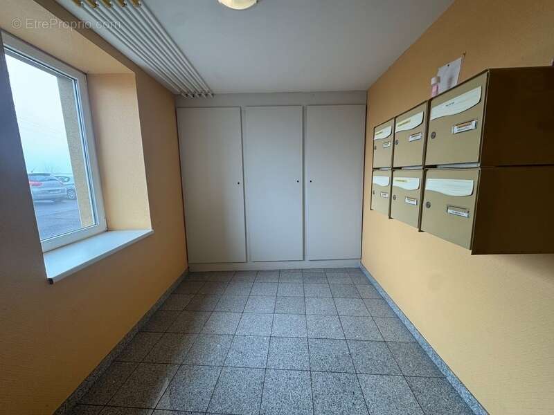 Immeuble à vendre BETTANGE sur terrain de 11,53 ares avec grange - photo 5