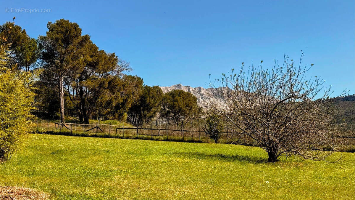 Appartement à LE THOLONET