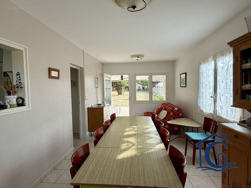 Maison 63 m² à Bourcefranc-Le-Chapus  - photo 2