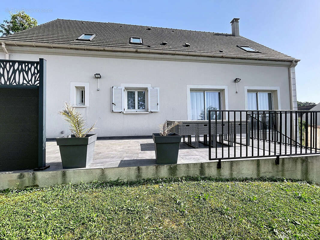 Maison à YERRES