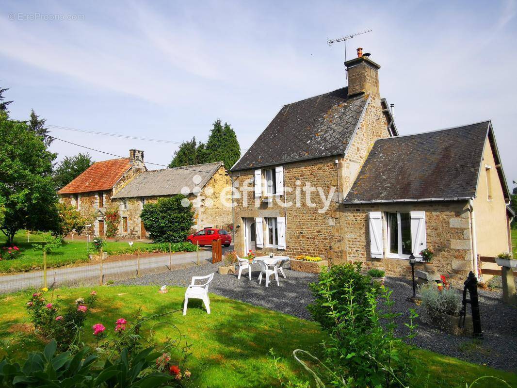 Maison à SAINT-SEVER-CALVADOS