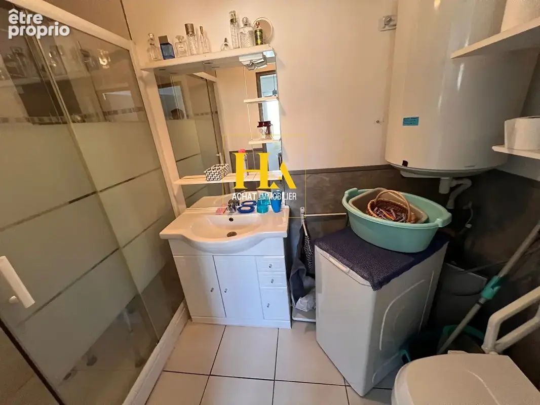 Thuir centre-ville - appartement de plain-pied avec extérieur et parking privatif - photo 5