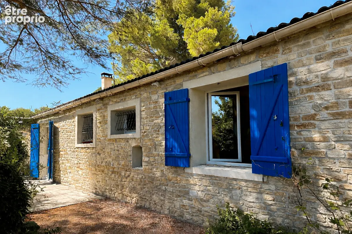 Villa en colline avec piscine - photo 1