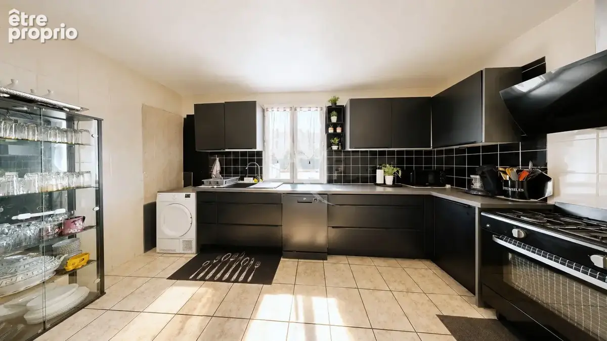 Maison Les Mureaux 127m² - 4 chambres - photo 6