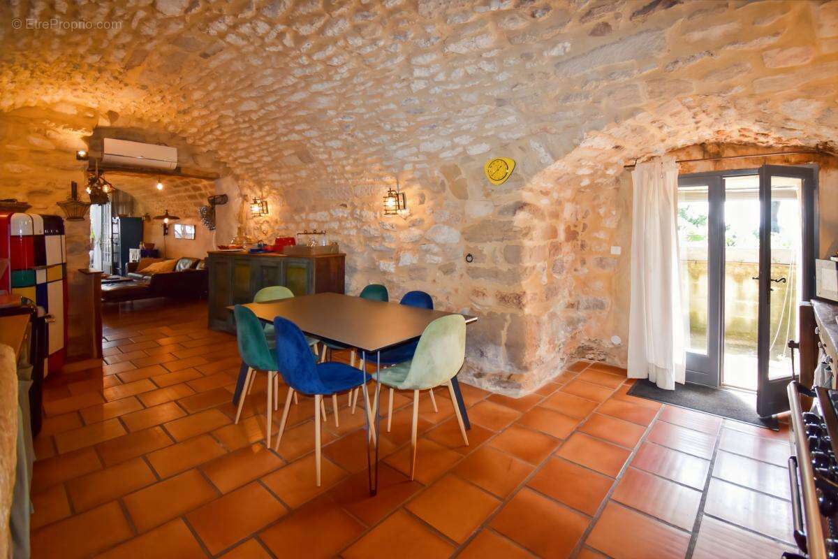 Maison à UZES