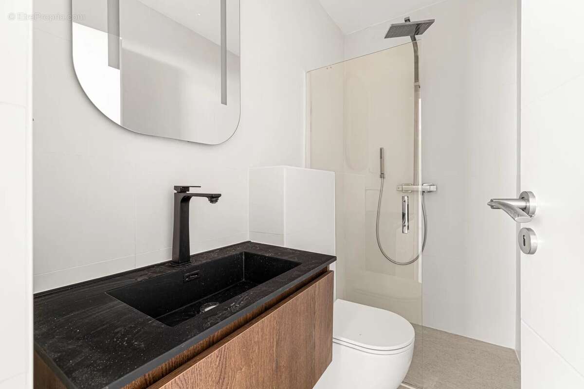 La Turbie - Appartement 2P de 26 m² entièrement rénové - Location saisonnière autorisée - photo 4