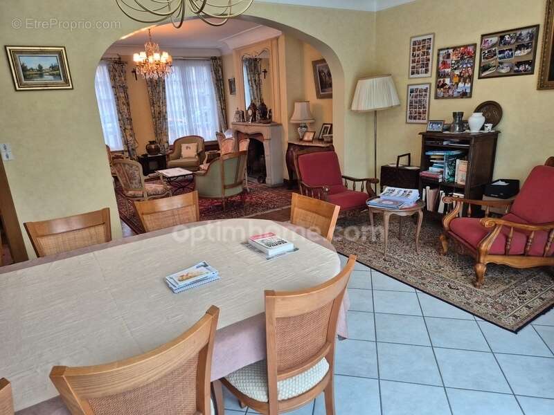 Maison Bourgeoise centre ville sur 1032m2 - photo 6