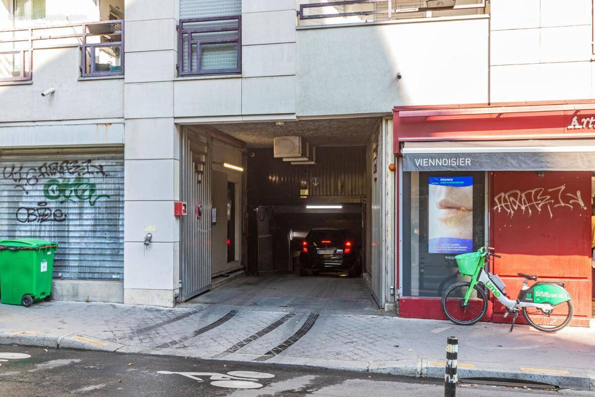 Parking à PARIS-19E