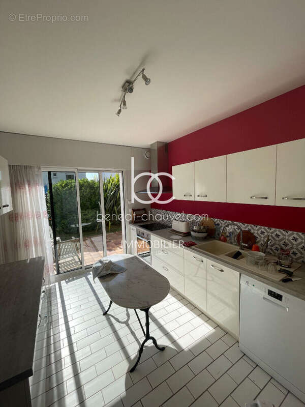 A Vendre Vannes Ouest La Madeleine- Maison familiale 200 m² - photo 4