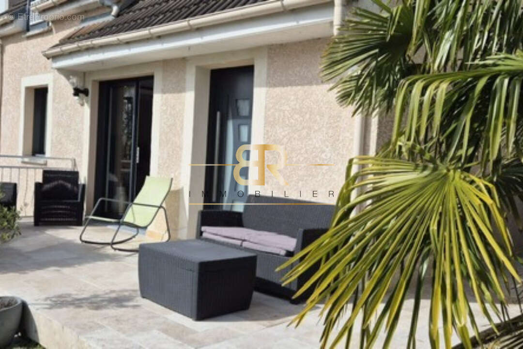 Maison à CONFLANS-SAINTE-HONORINE