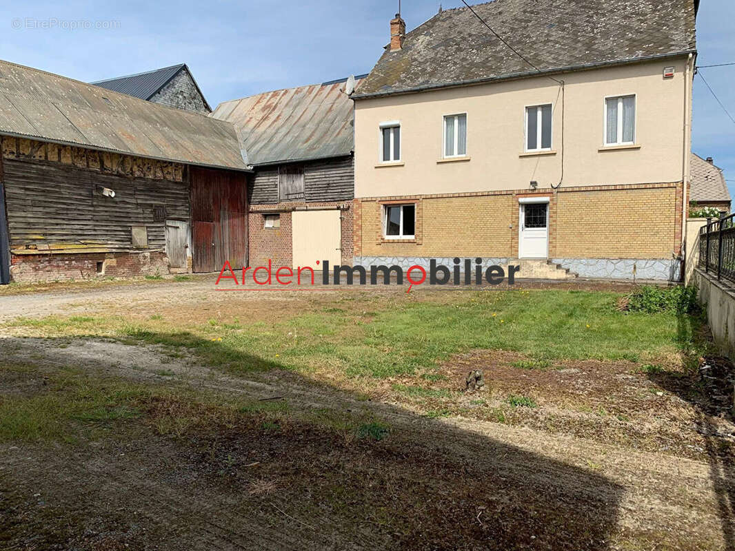 Corps de Ferme 5 pièces à vendre à Fraillicourt - 137 000 - photo 2