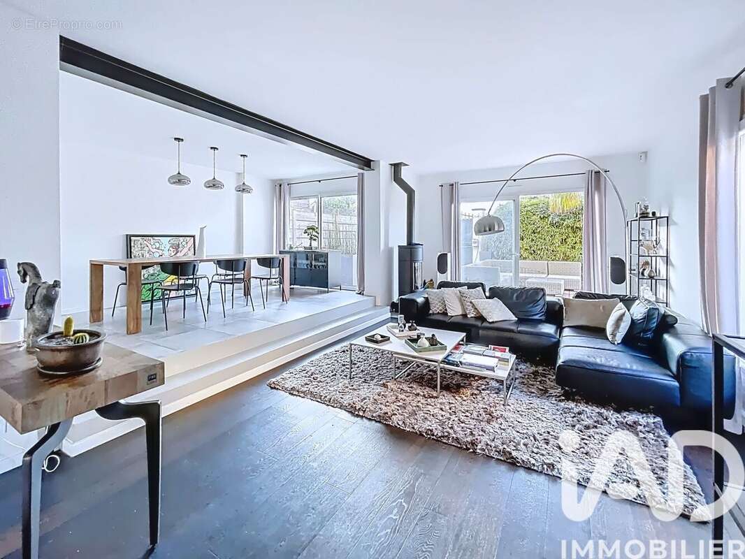 Photo 2 - Maison à RUEIL-MALMAISON