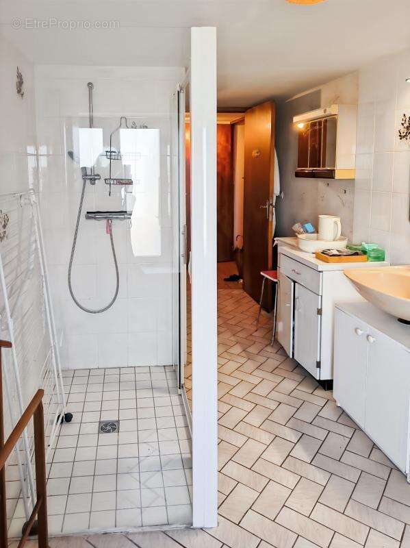 A SAISIR : ancien corps de ferme avec fort potentiel ! - photo 17