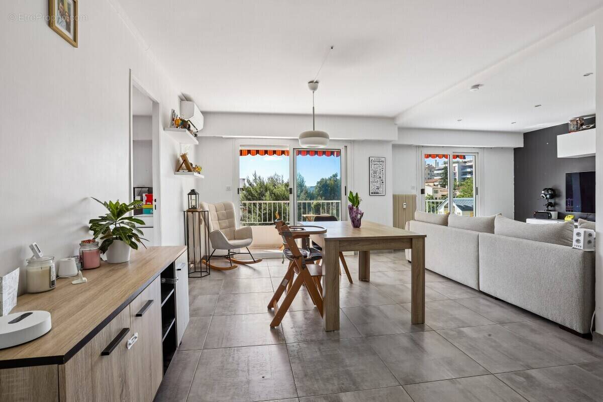 Appartement à CAGNES-SUR-MER