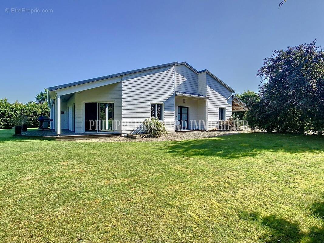 Maison à MAREUIL-SUR-LAY-DISSAIS