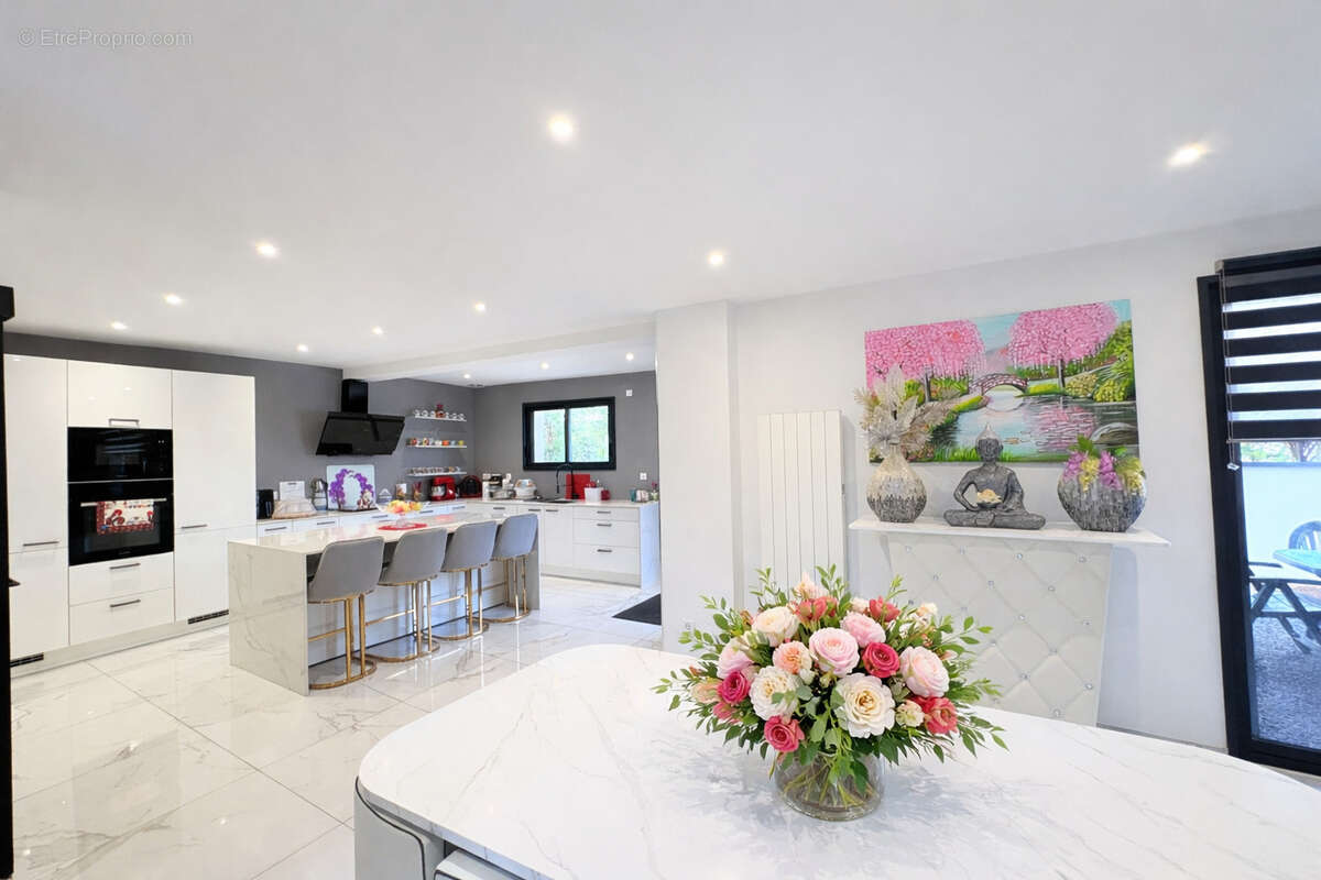 Maison à BALLAN-MIRE