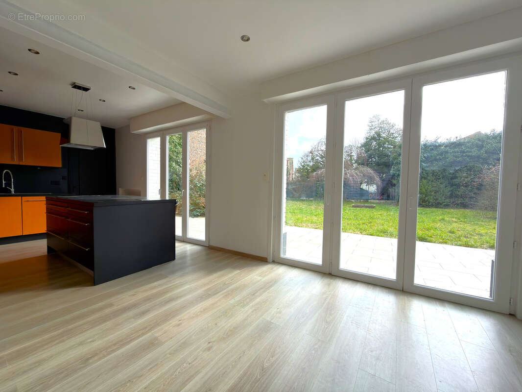 Maison à ANNOEULLIN