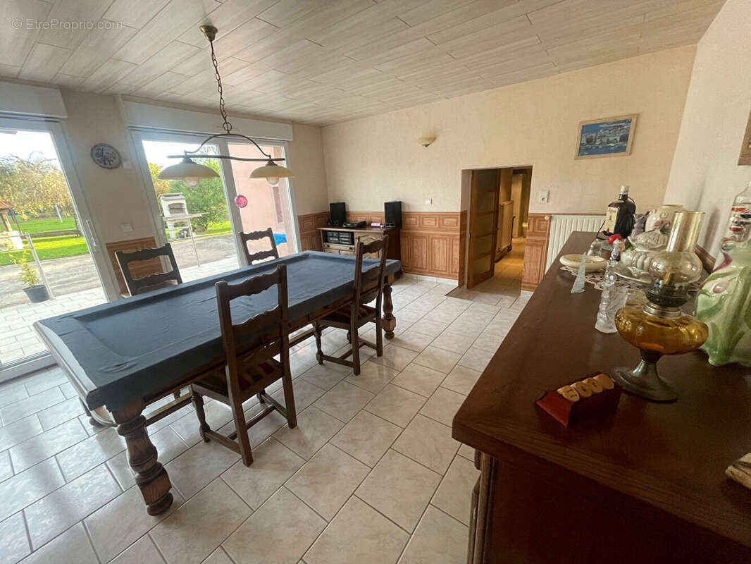 Maison à XERMAMENIL