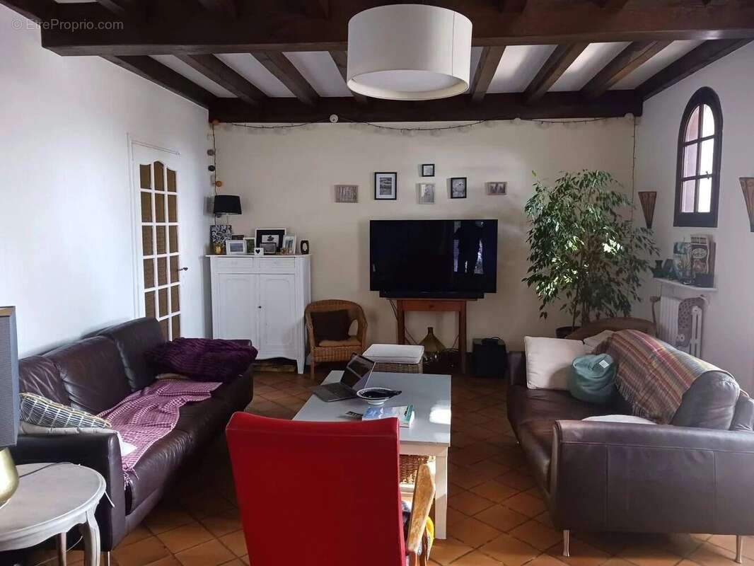 Maison à SAINT-MAURICE-LA-CLOUERE