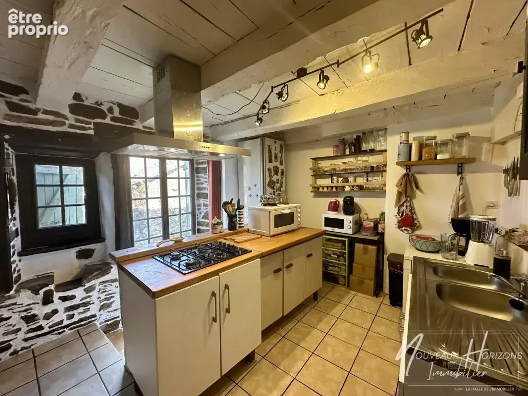 Maison 86 m² à Chaillac-Sur-Vienne  - photo 3