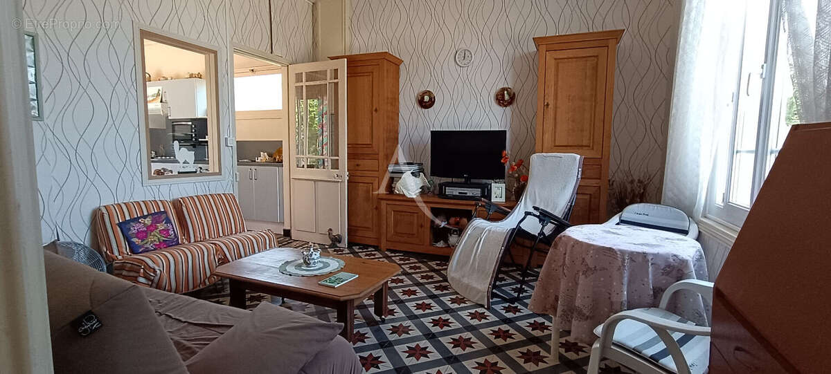 Maison à PORT-DES-BARQUES