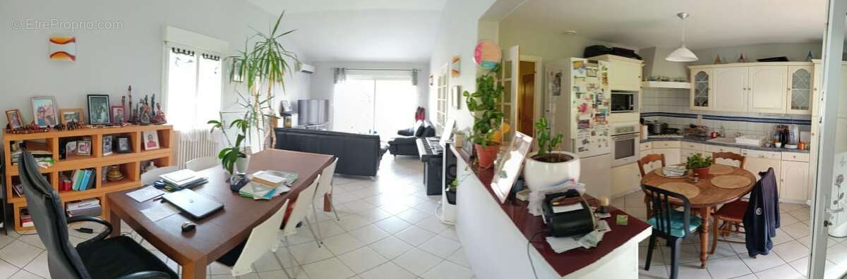 Maison à LA CHAPELLE-GONAGUET