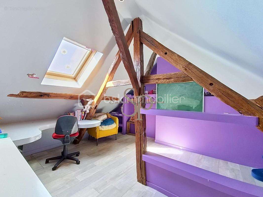 Maison à LORREZ-LE-BOCAGE-PREAUX