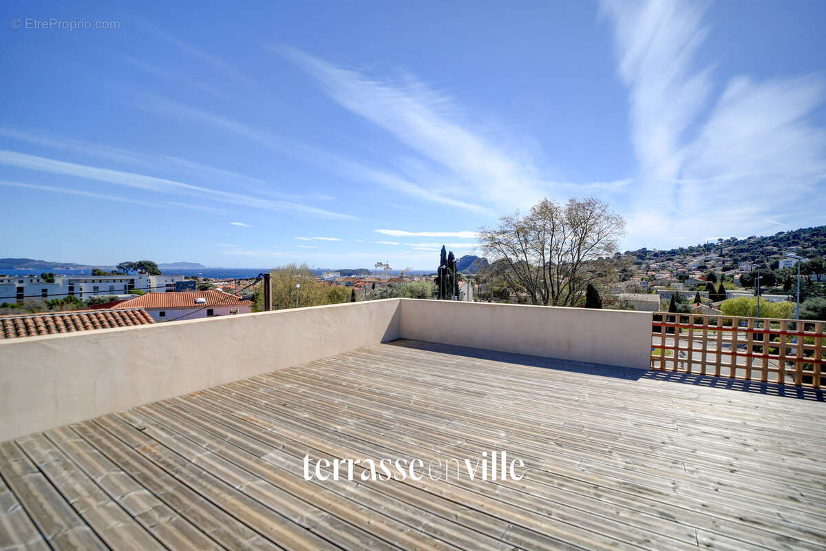 La ciotat - maison d'architecte  - t4 - 100 m2 - lumineuse - parcelle - 430m2  - 775 000 € - photo 21