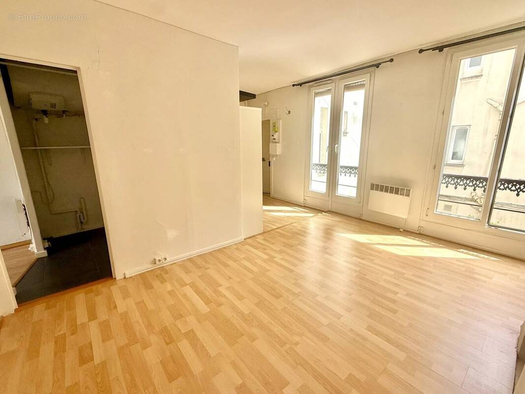 Appartement à PARIS-11E