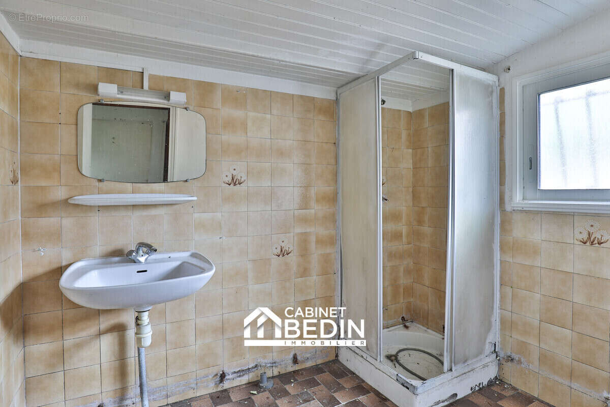 Maison 102 m² à Saint-Maixant  - photo 4