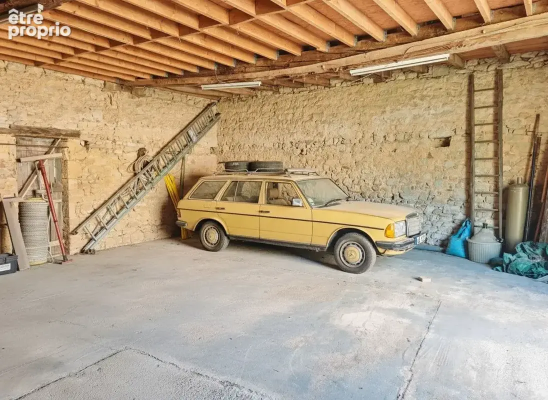 Intérieur grange