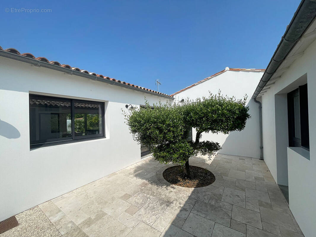 Maison à SAINT-MARTIN-DE-RE