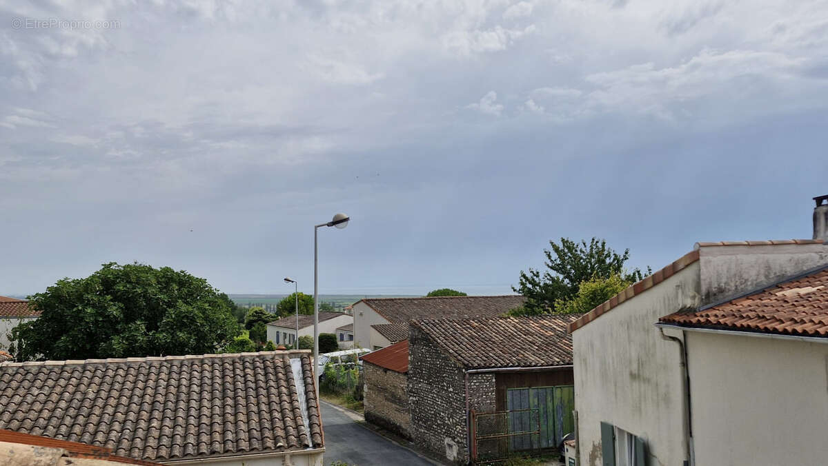 Maison à MORTAGNE-SUR-GIRONDE