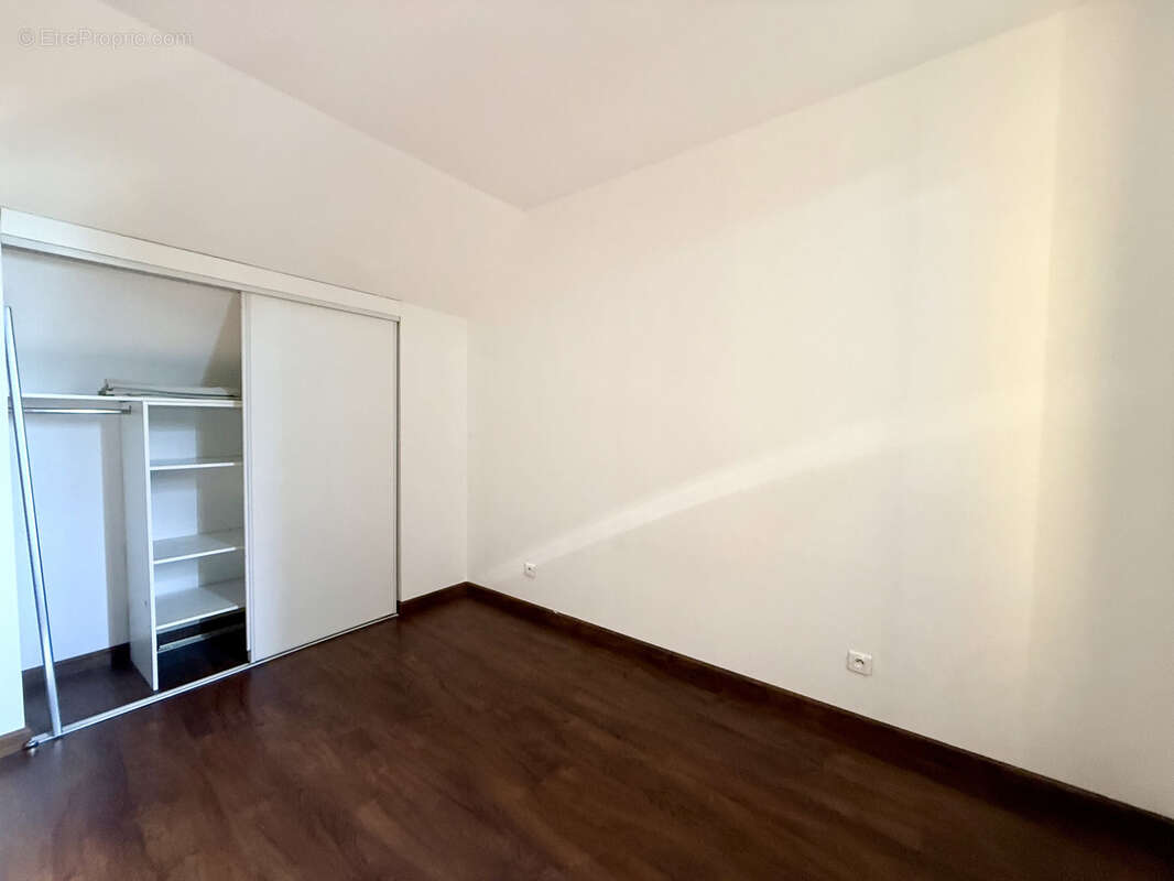 Vente appartement t2 au dernier étage, place jean moulin, 66000 Perpignan. - photo 6
