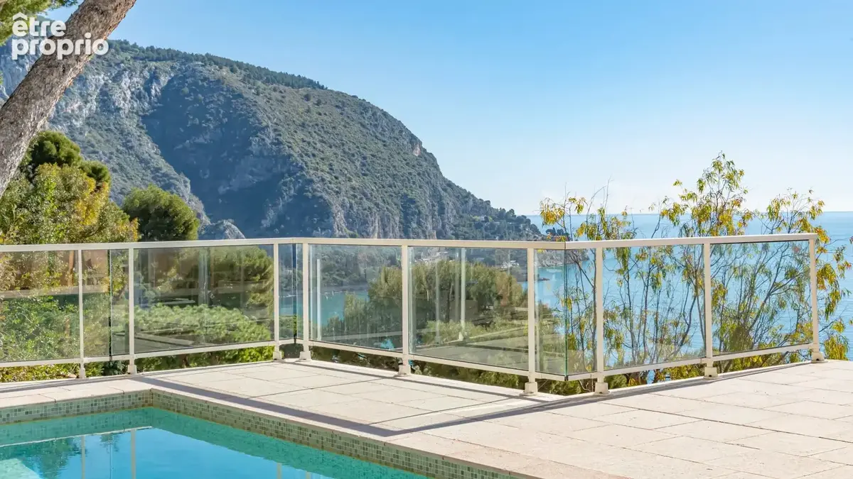 Èze - bord de mer - villa 7 pièces - photo 28