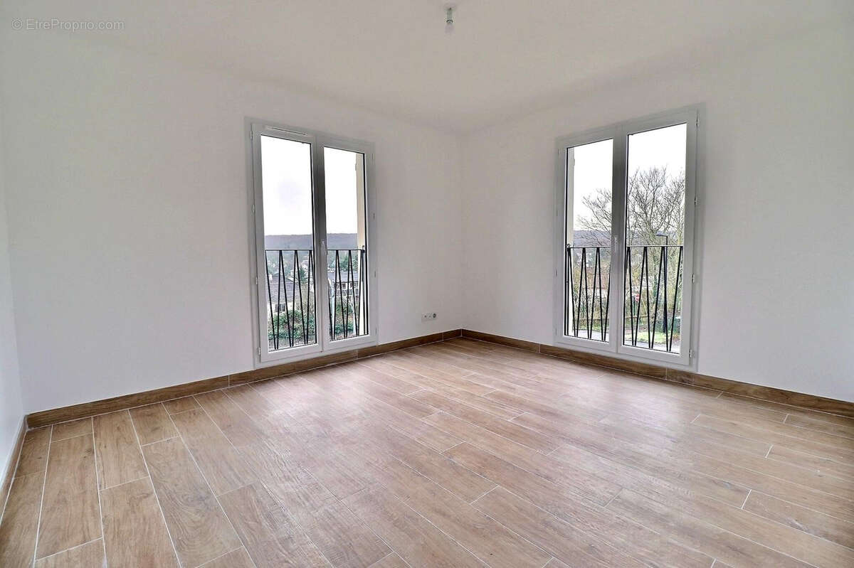 Maison à L'ETANG-LA-VILLE