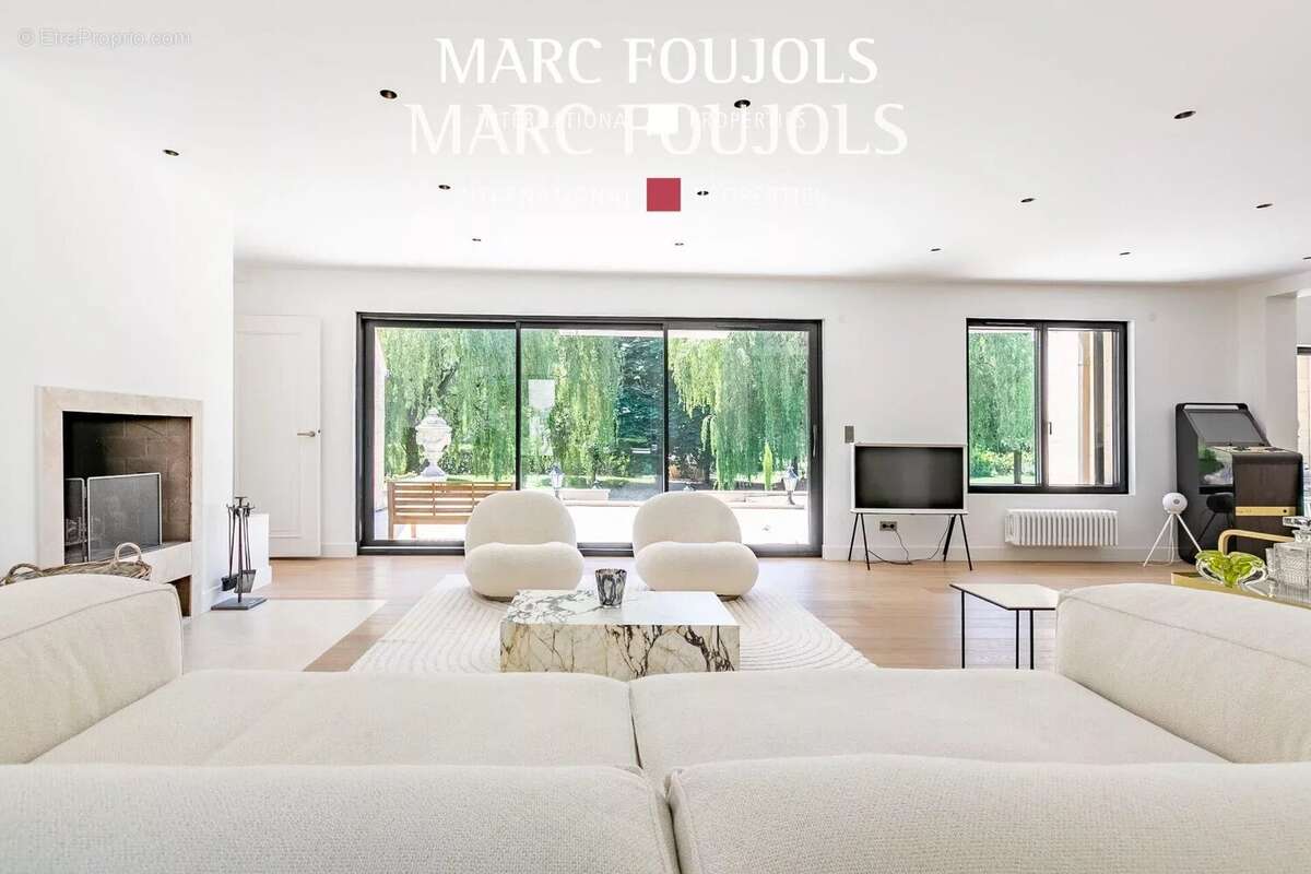 Maison à FONTAINE-CHAALIS