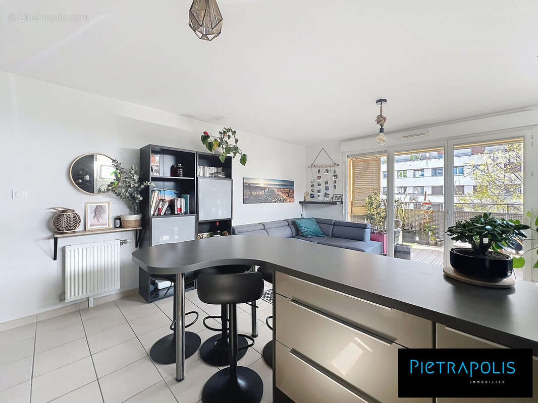 Appartement à RILLIEUX-LA-PAPE