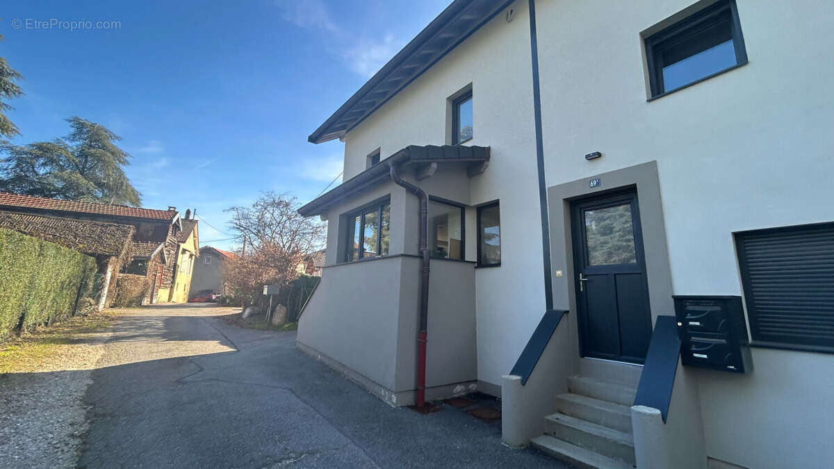 Maison 110 m² à Monnetier-Mornex  - photo 8