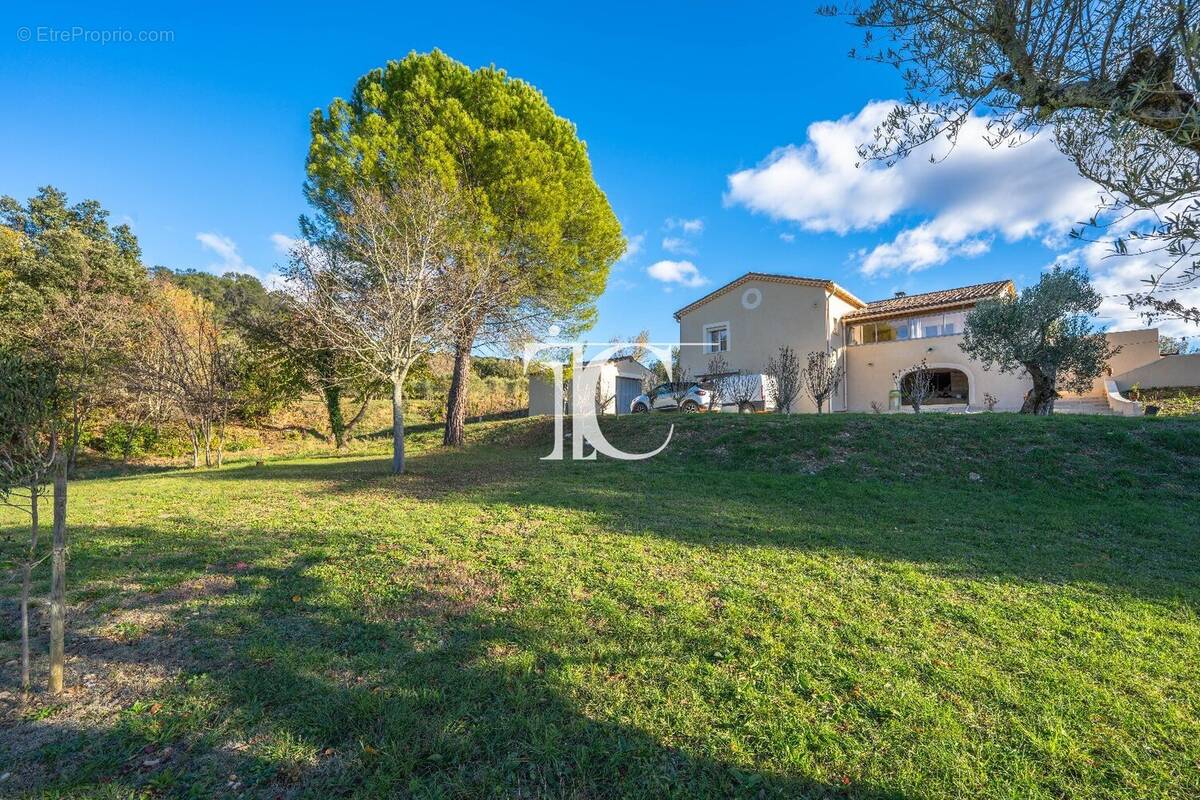 Maison à SAINT-ANDRE-DE-CRUZIERES