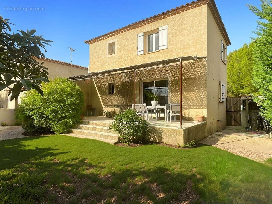 Maison à CALVISSON