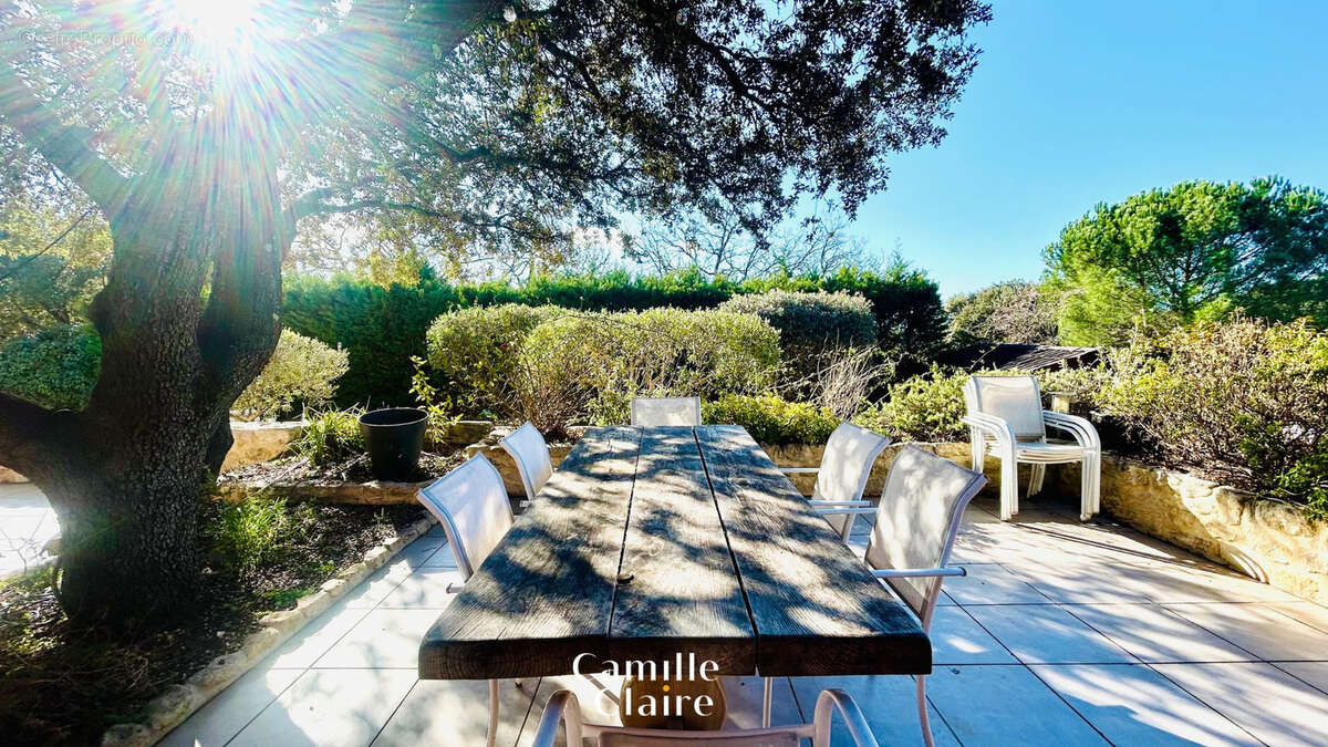 Maison à POURRIERES