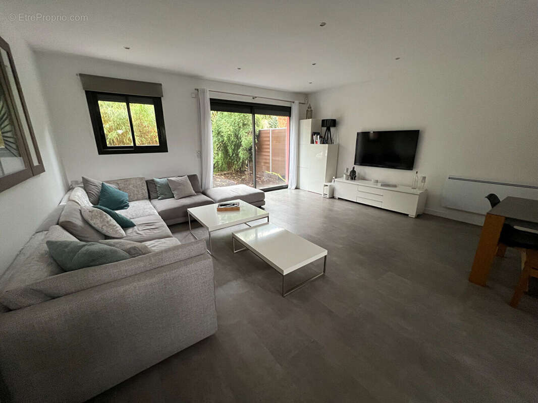 Appartement à LE RAINCY