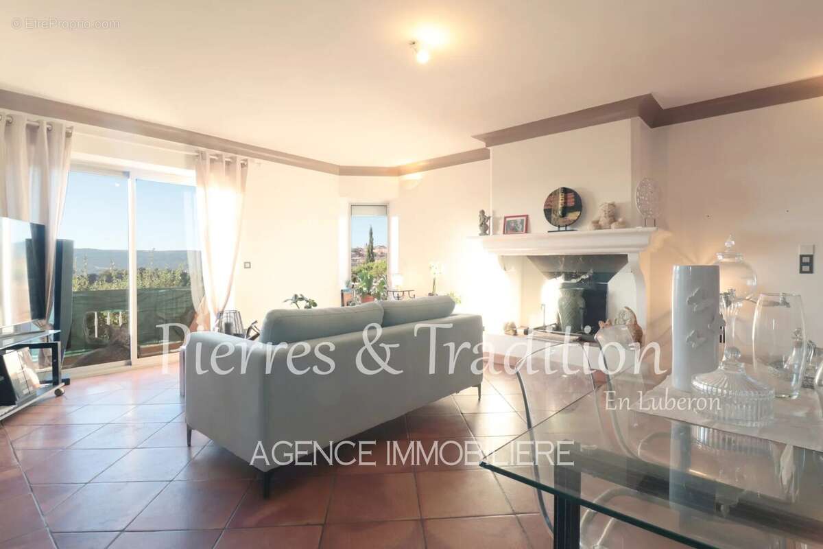 Maison à ROUSSILLON