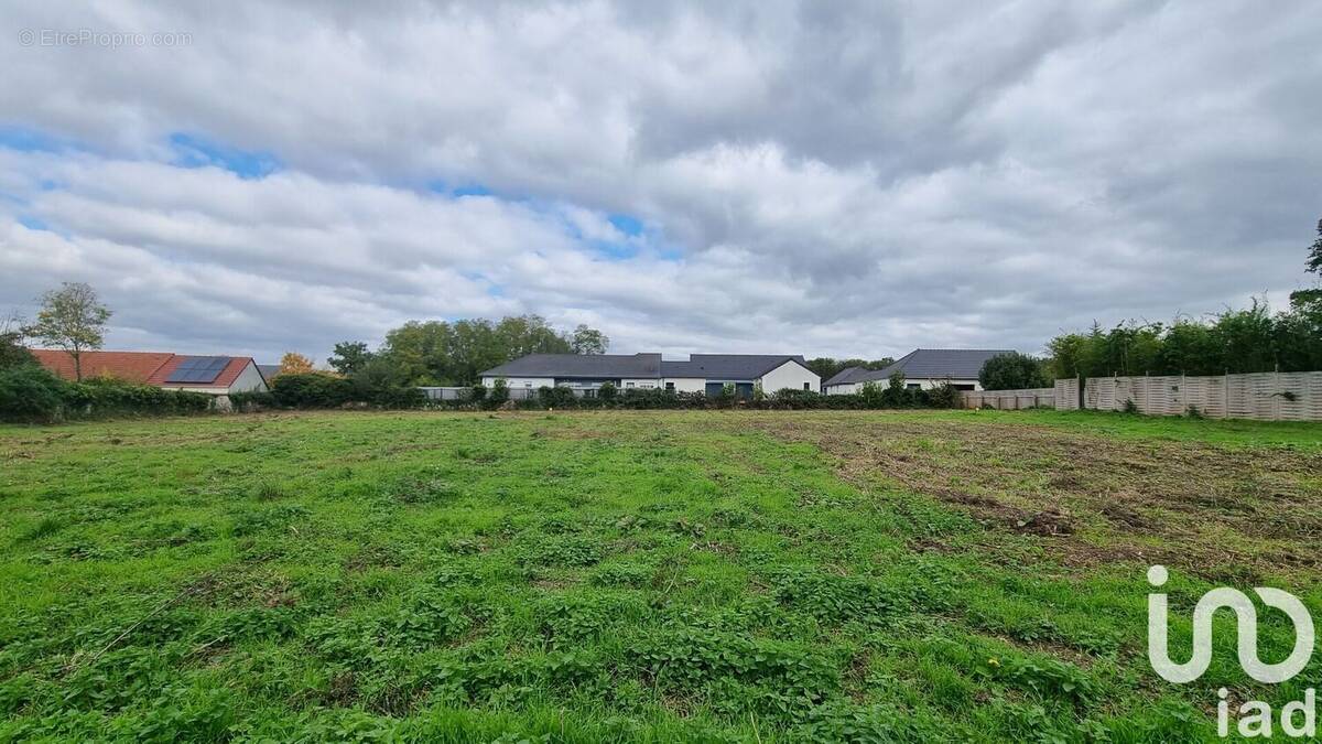 Photo 1 - Terrain à CORQUILLEROY