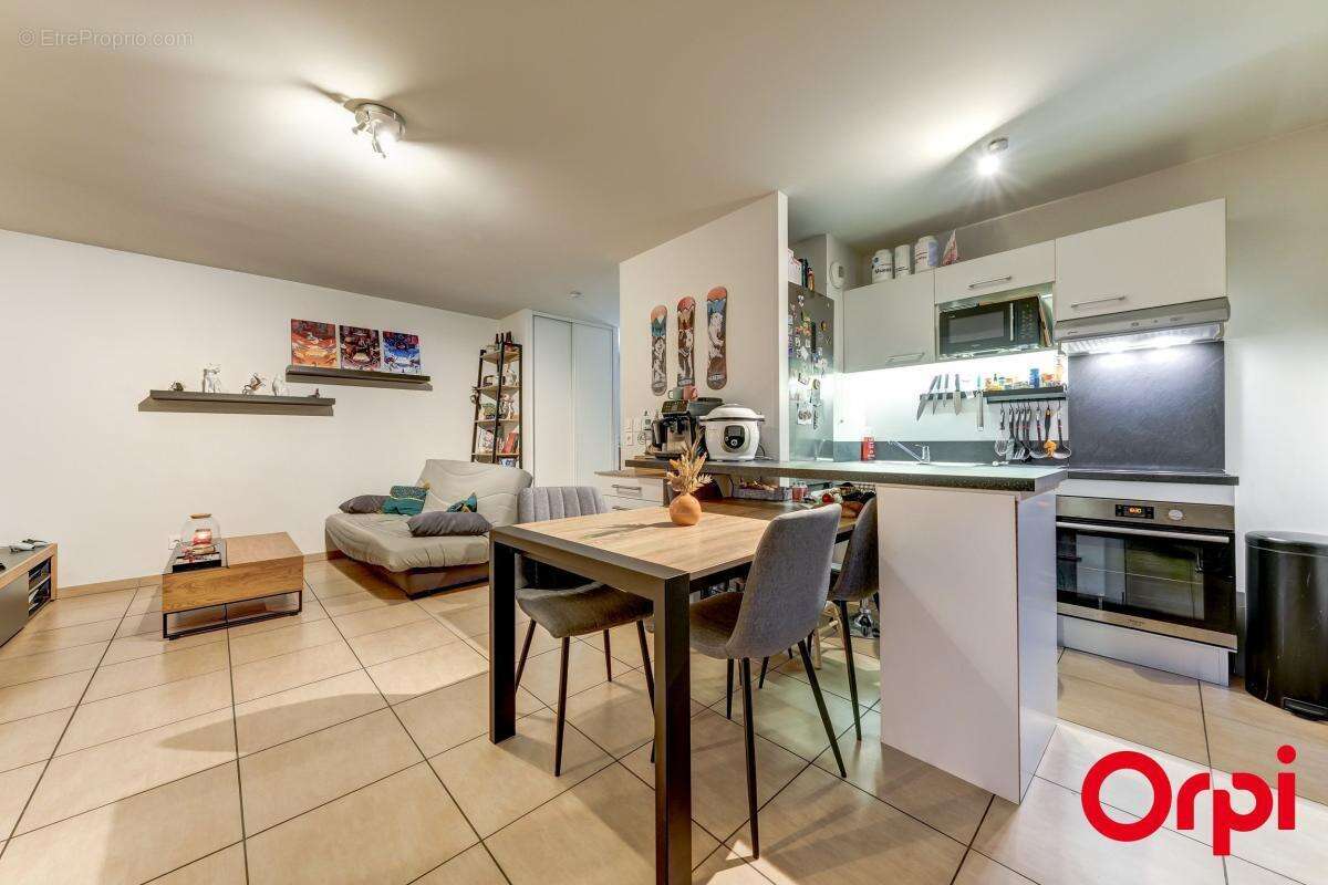 Appartement à LYON-8E